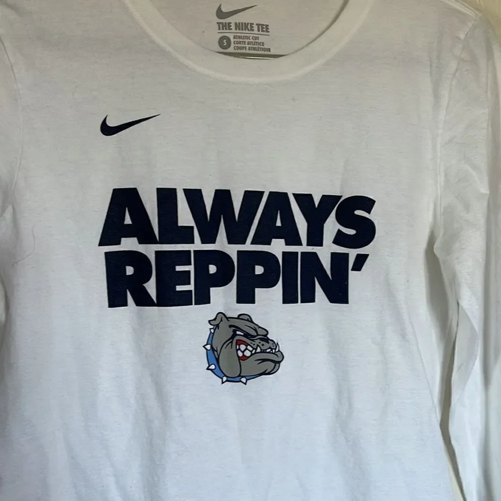 Nike lightweight white long sleeve t shirt size small